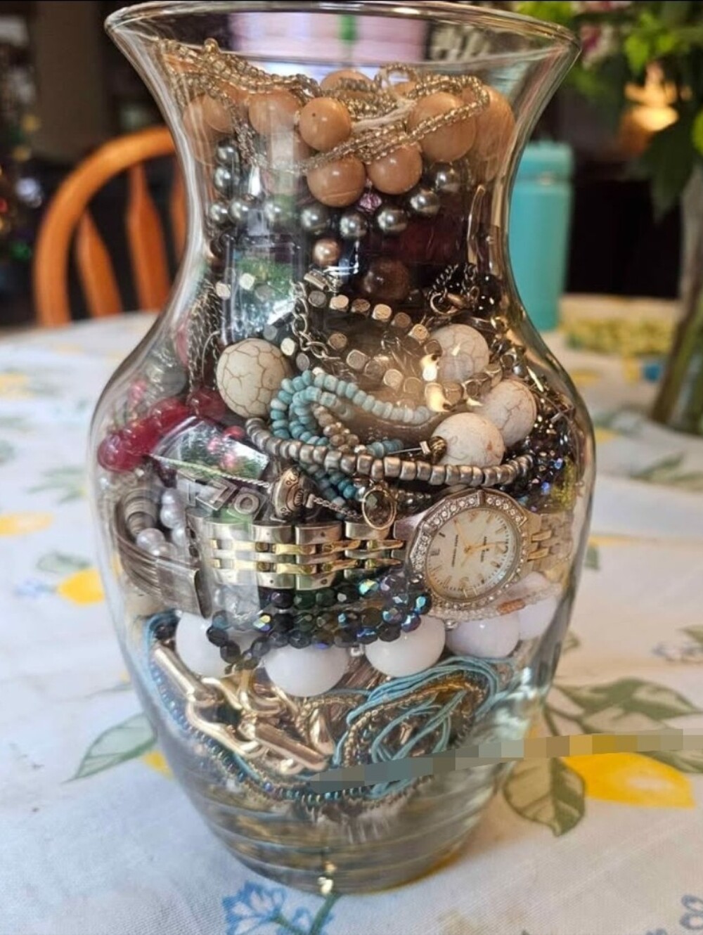 Mystery Jewelry Vase